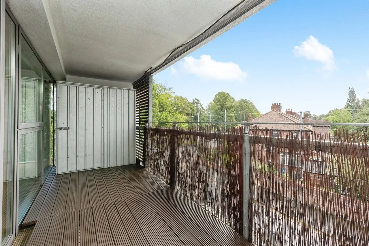 Barlow Moor Road, Chorlton, Manchester, M21, photo 4