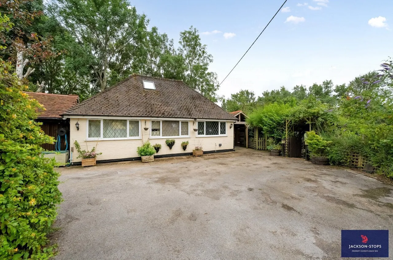 Ampthill Road, Lidlington, MK43, photo 4
