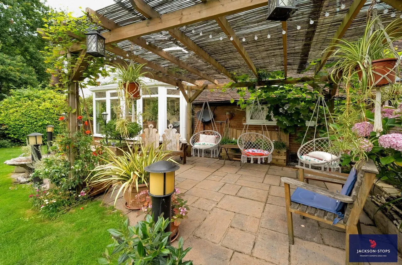Ampthill Road, Lidlington, MK43, photo 22