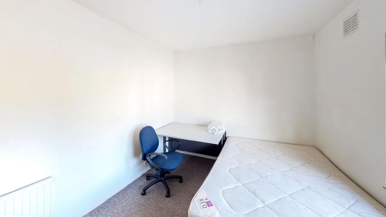 Briars Wood, Hatfield, AL10, photo 26
