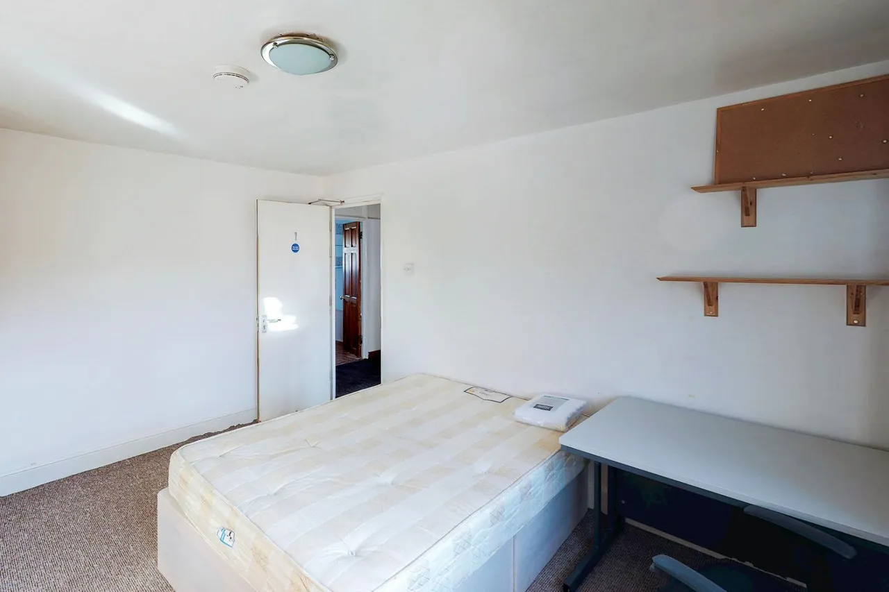 Briars Wood, Hatfield, AL10, photo 19
