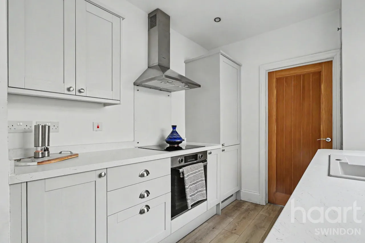 North Street, Swindon, SN1, photo 5