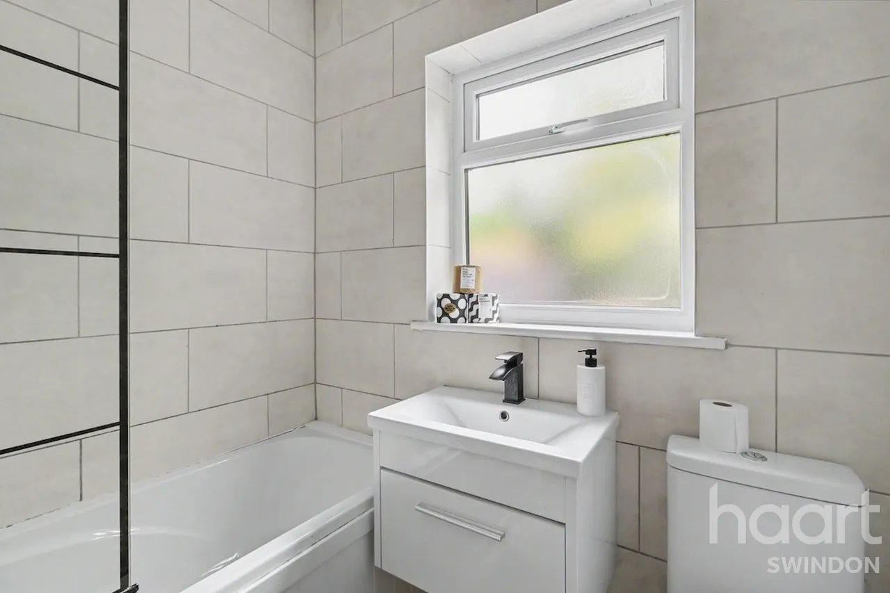 North Street, Swindon, SN1, photo 10