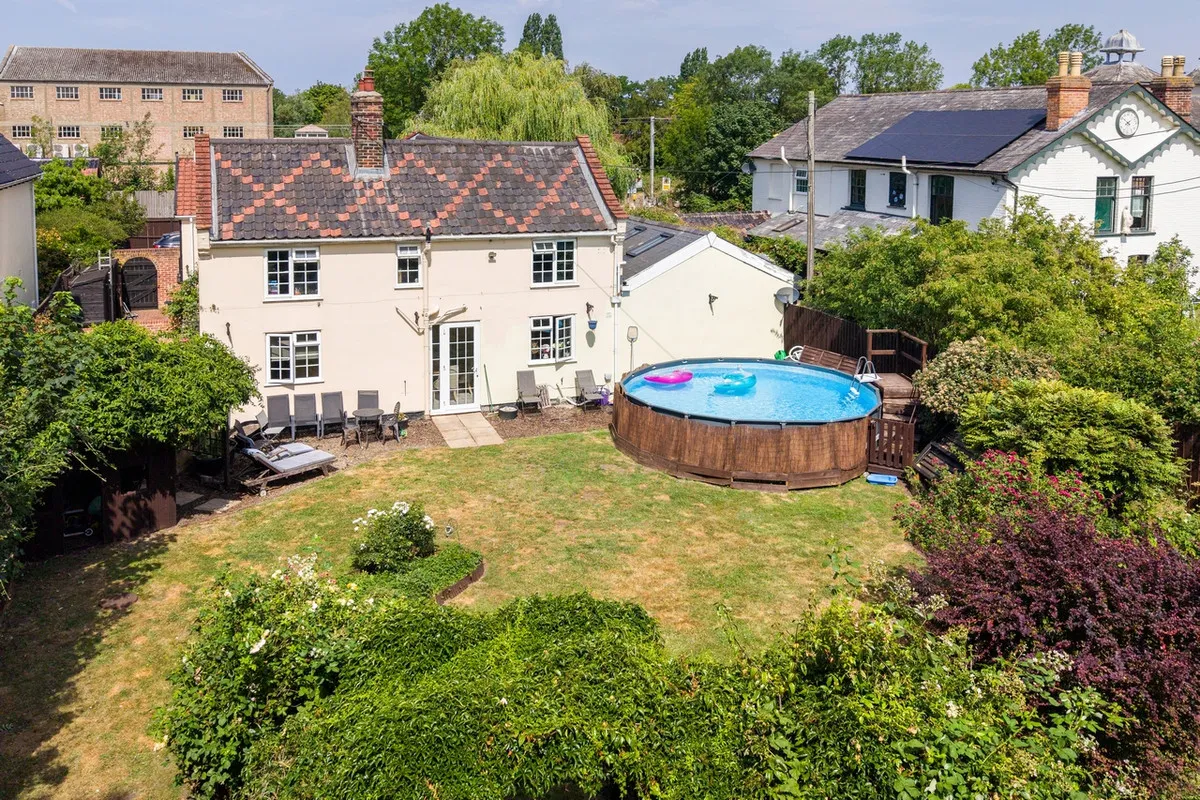 5 bed barn conversion for sale, The Common, Mellis, IP23