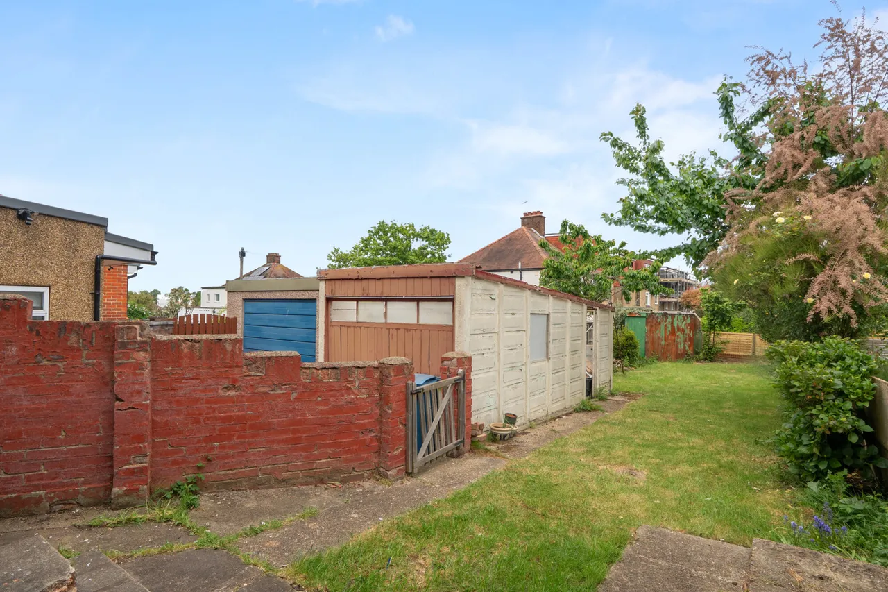 Shaftesbury Avenue, South Harrow, HA2, photo 5