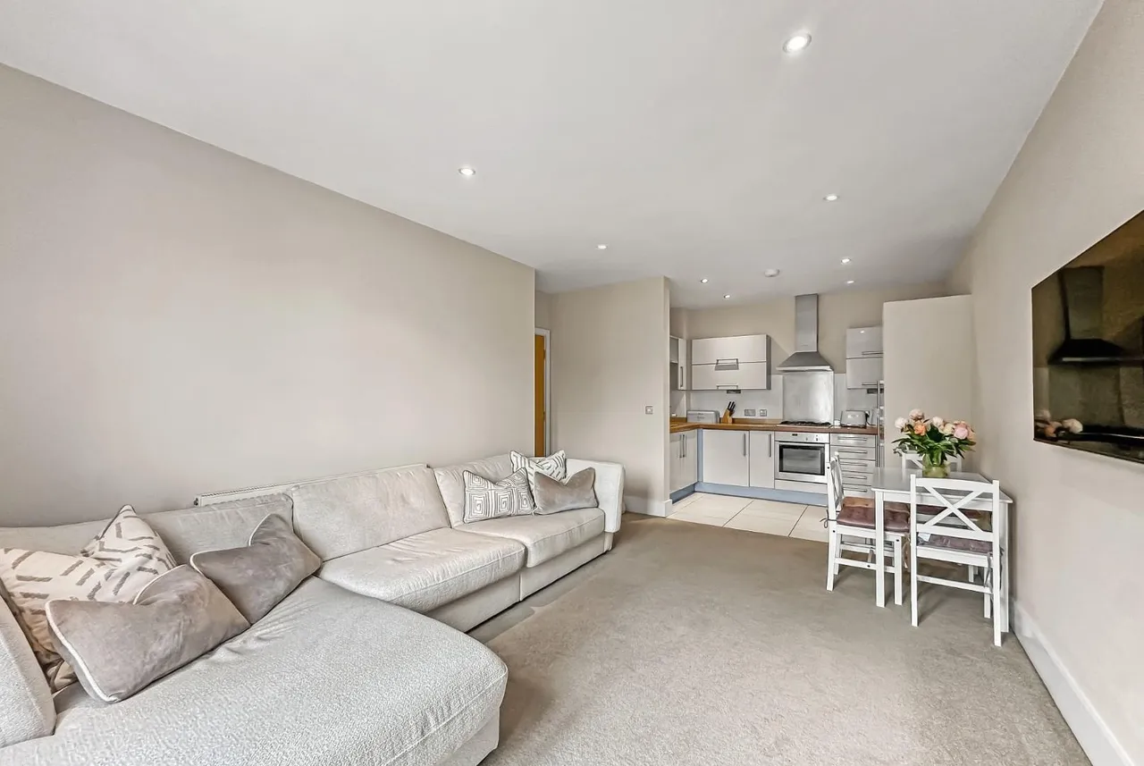 3 Quarrymans View, Timperley, Cheshire WA15 7SB, photo 4
