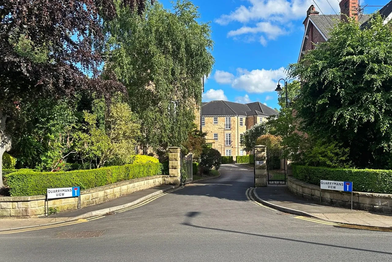 3 Quarrymans View, Timperley, Cheshire WA15 7SB, photo 3