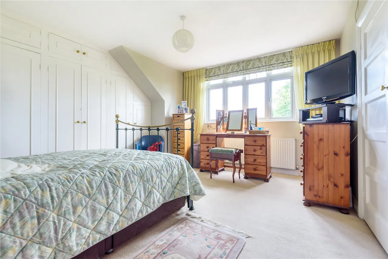 Warwick Close, Hampton, TW12 2TY, photo 8