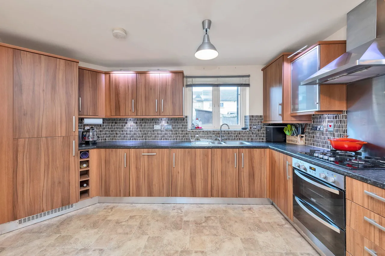 Garner Drive, St. Ives, PE27 6AA, photo 3