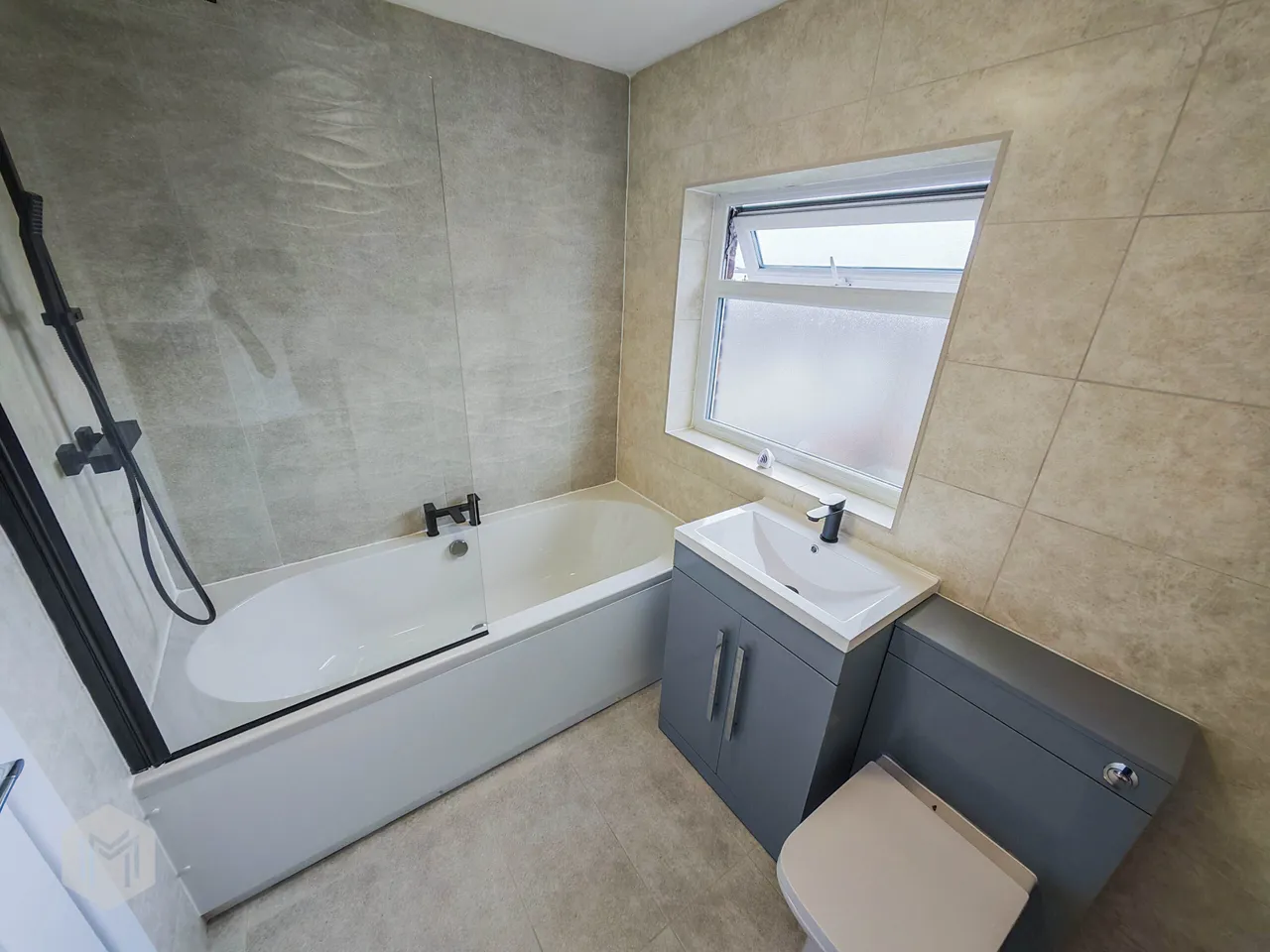 Malton Road, Worsley, M28, photo 7
