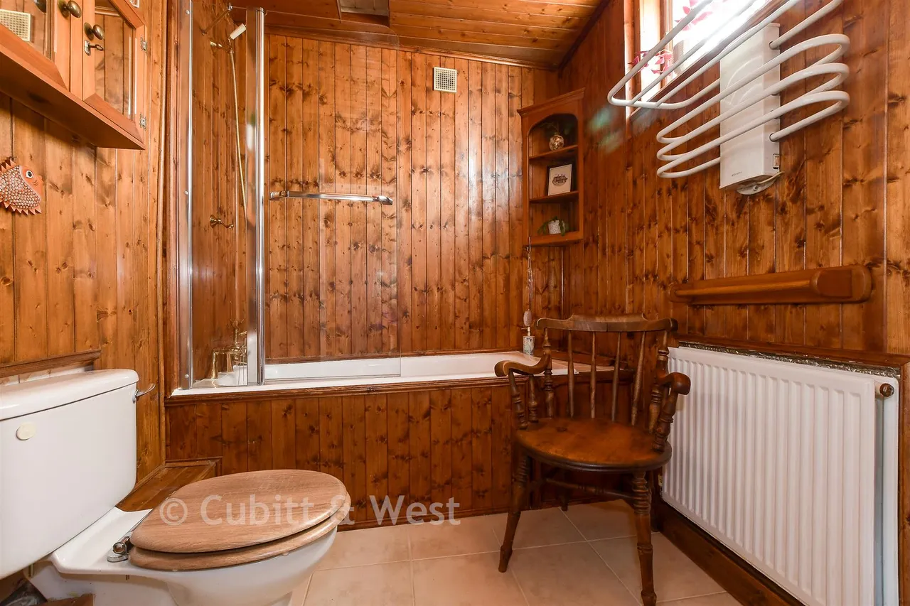 Guildford Road, Westcott, RH4, photo 16