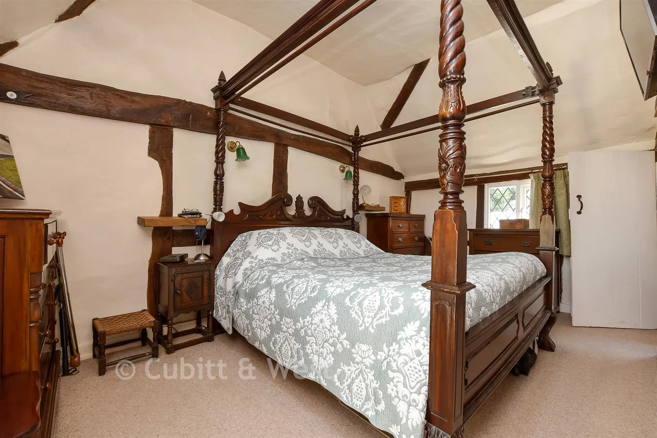 Guildford Road, Westcott, RH4, photo 15