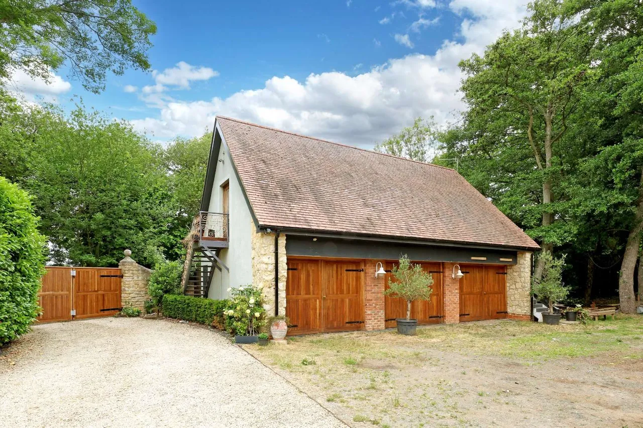 The Green, Stadhampton, OX44, photo 27