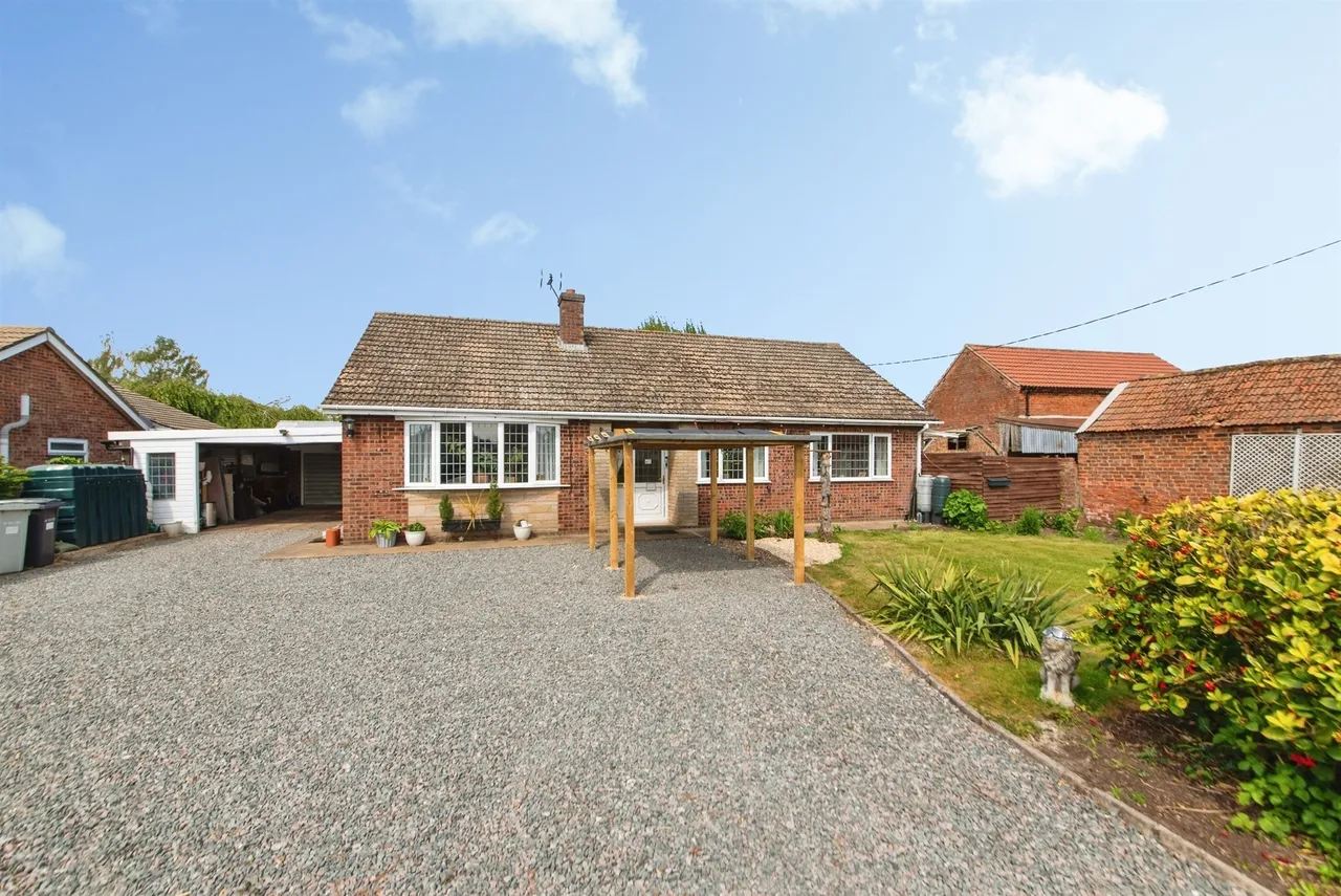 3 bed house for sale — North Road, Tattershall Thorpe, Lincoln