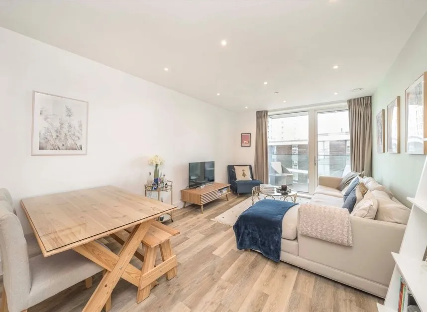 Bridges Court Road, Battersea, SW11, photo 2