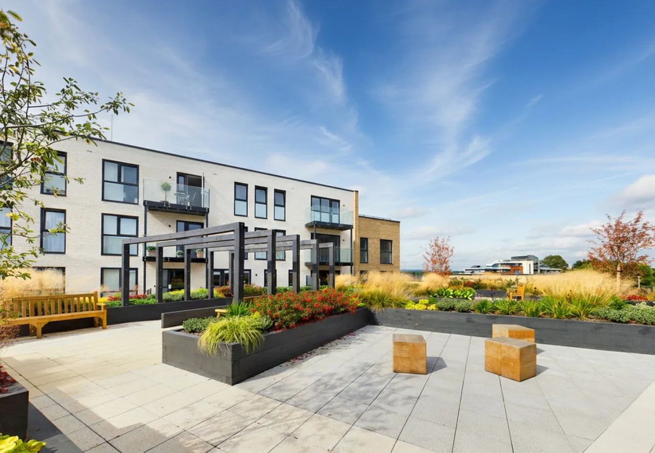 1 bed flat for sale — The Paperyard East , Albion Way