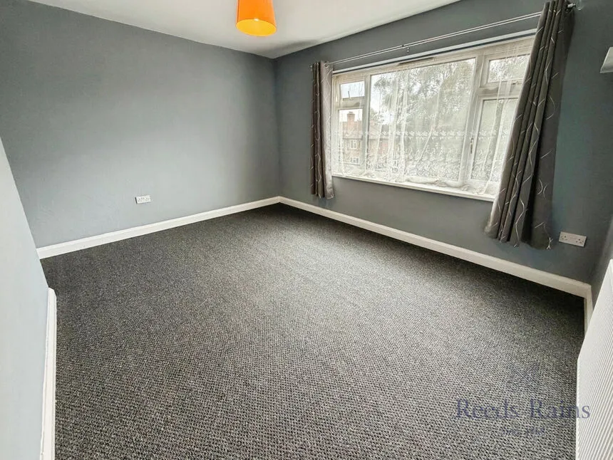 Newhouse Road, Stoke-on-Trent, Staffordshire, ST2, photo 9