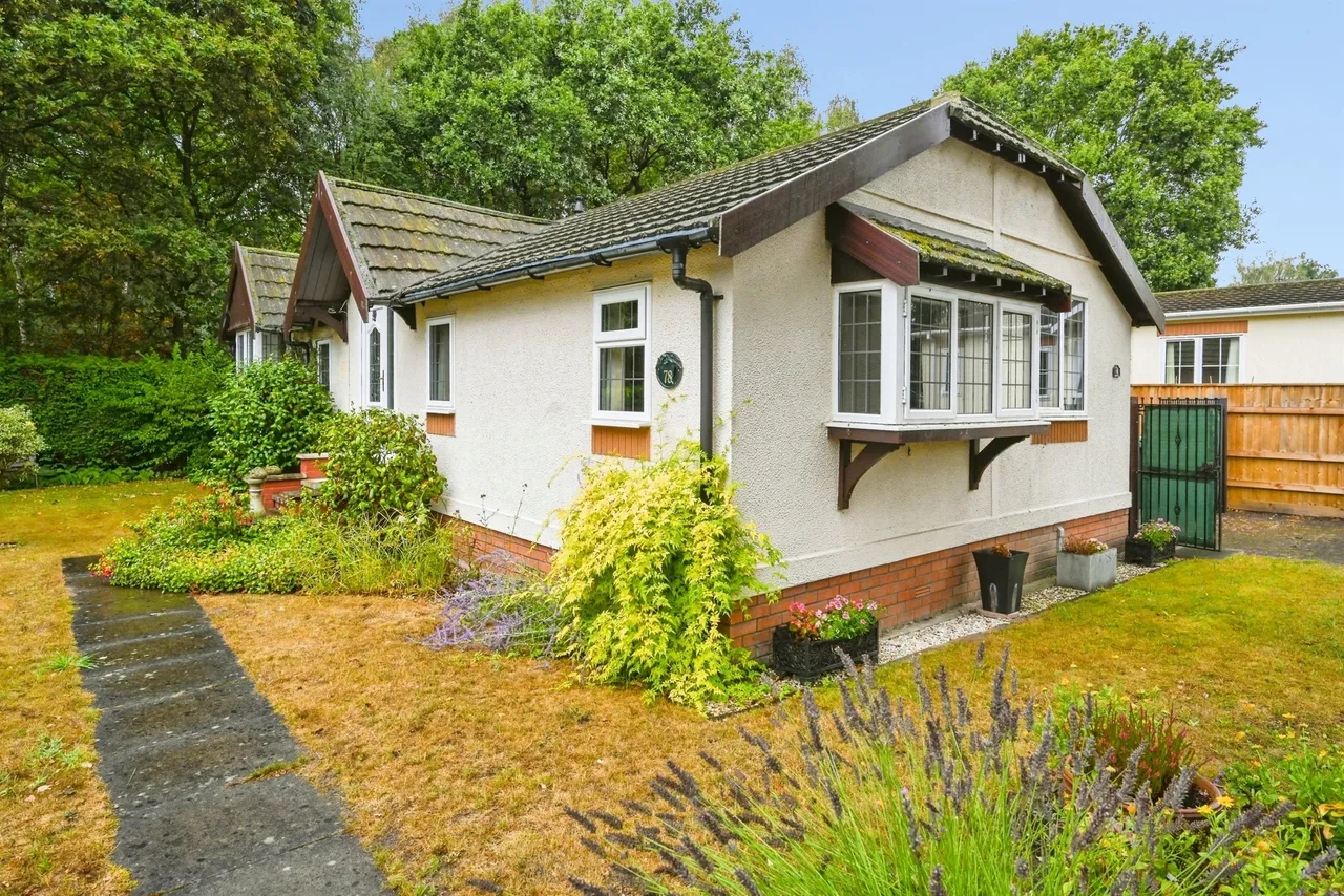 Oaklands Park, Roughton Moor, WOODHALL SPA, photo 2