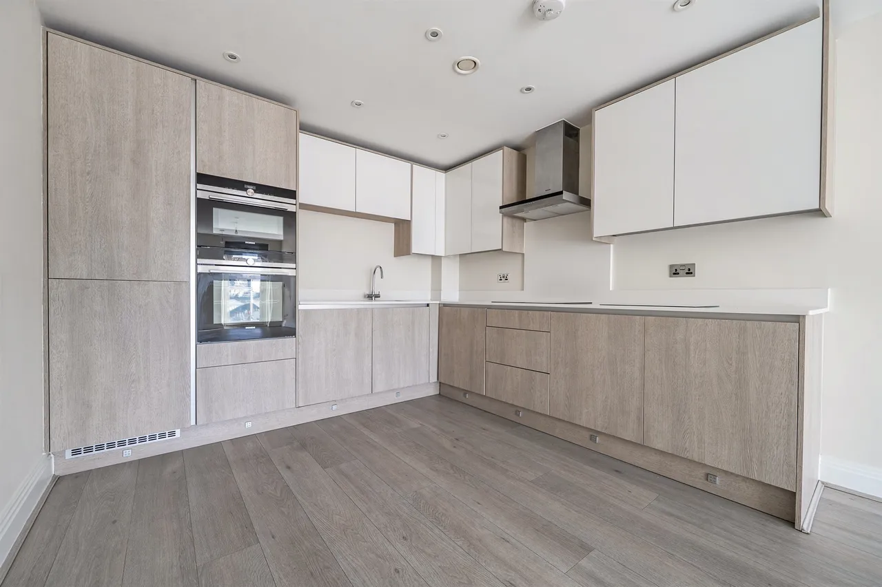 Bridge Avenue, Maidenhead, SL6, photo 2