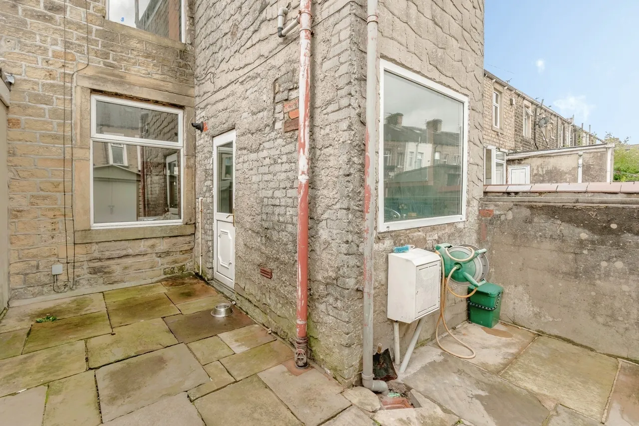 Cleveland Street, Colne, BB8, photo 16