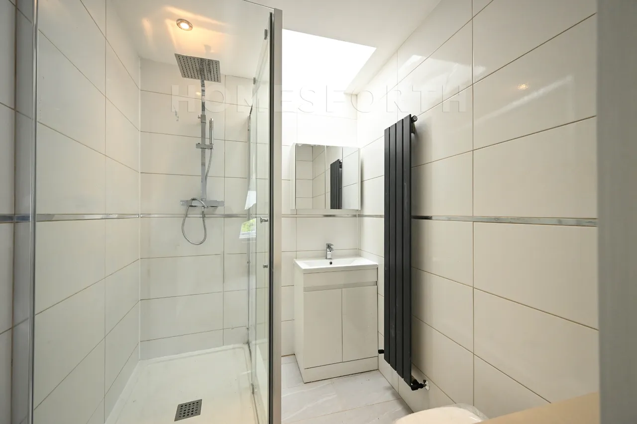 Catford Hill, Catford, SE6, photo 3