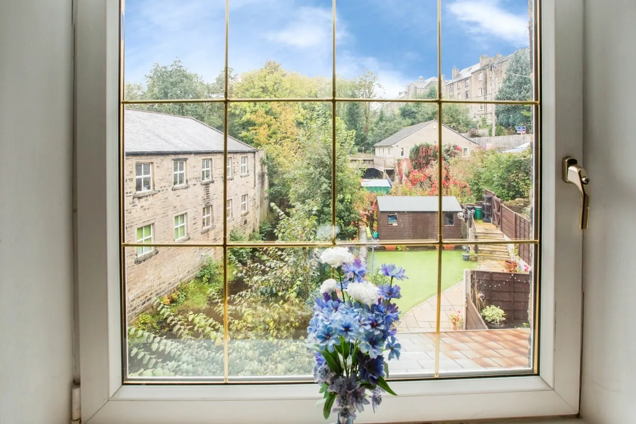 Elland Road, Ripponden, HX6, photo 24