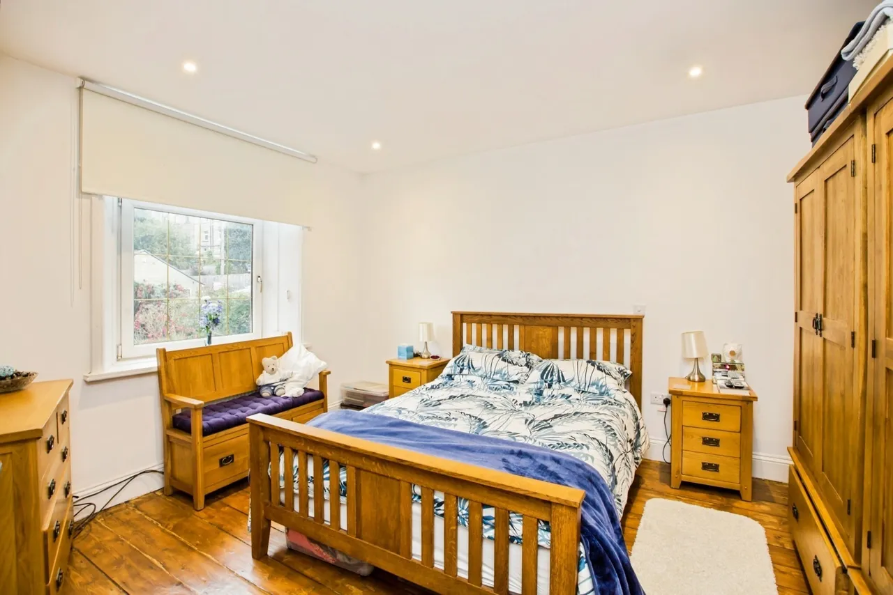Elland Road, Ripponden, HX6, photo 6