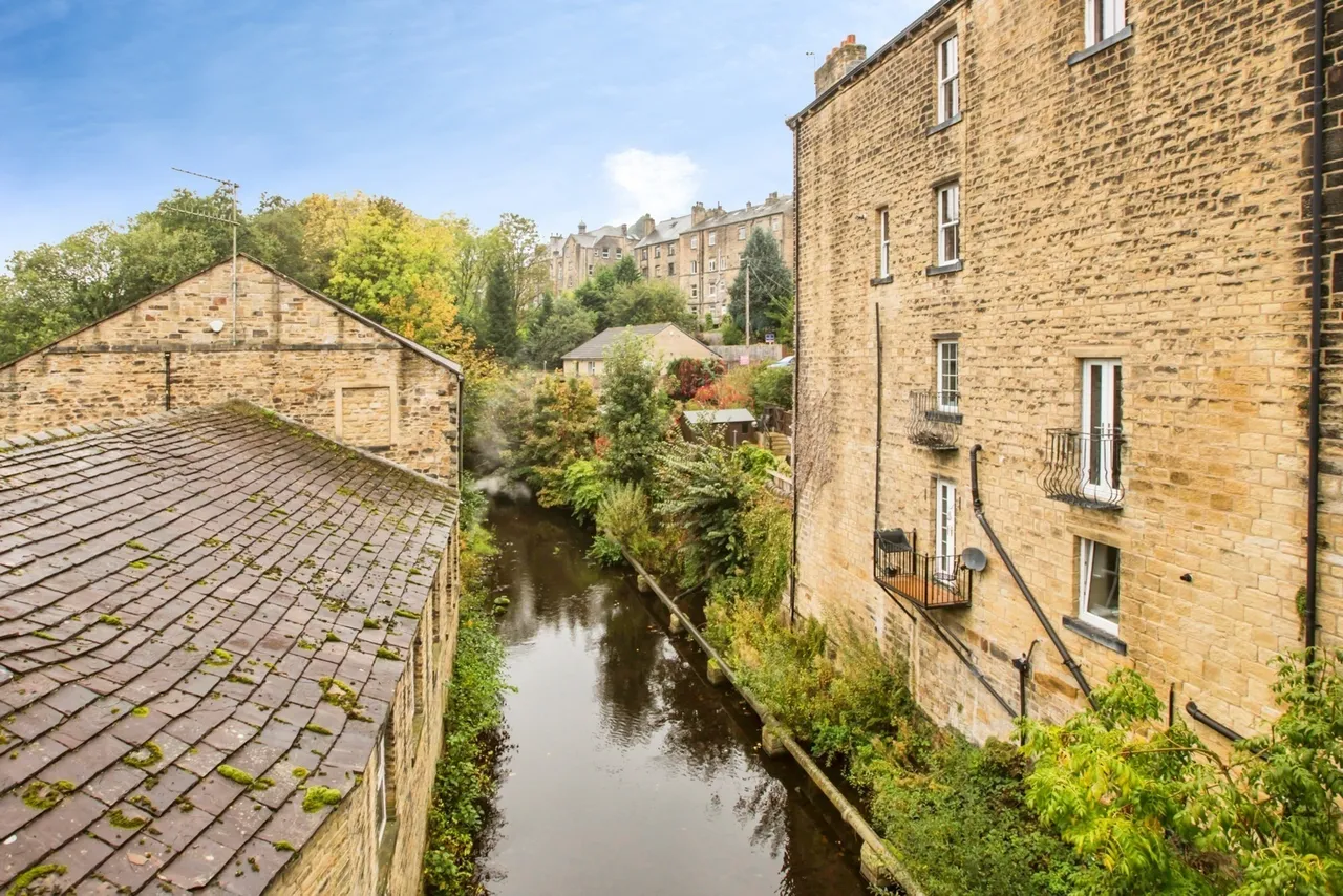 Elland Road, Ripponden, HX6, photo 20