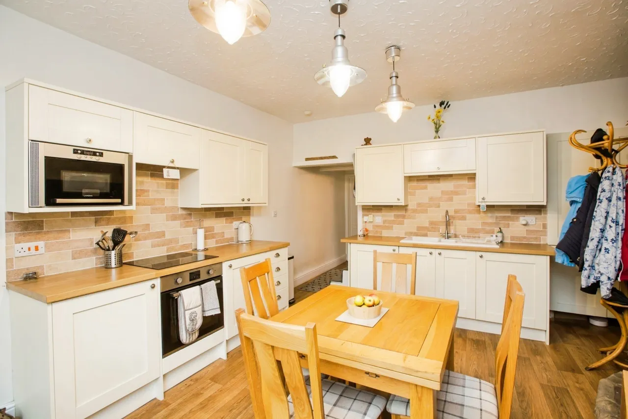 Elland Road, Ripponden, HX6, photo 25