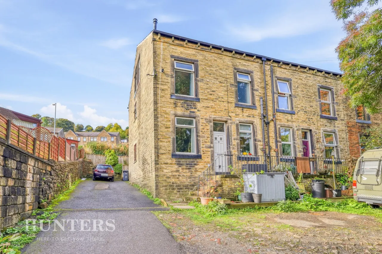 2 bed house for sale, Chapel Street South, Walsden, OL14
