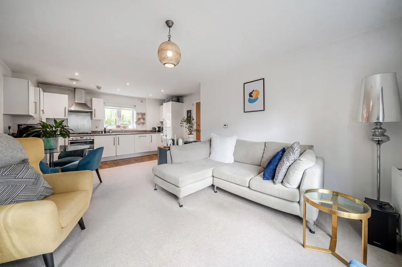 Oaktree Gardens, SE9, photo 17