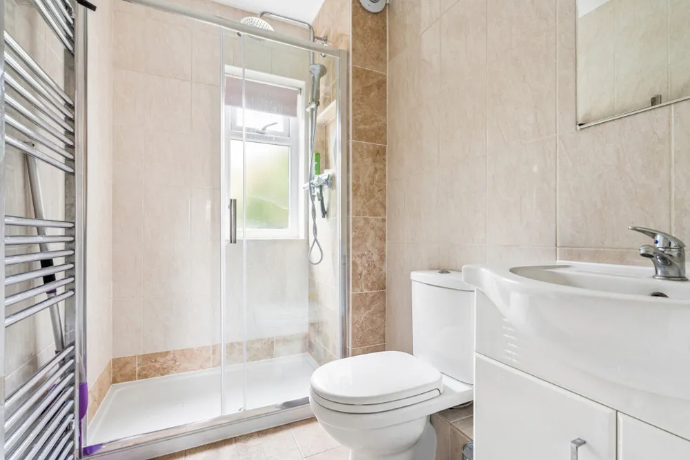 Northdown Close, Ruislip, HA4, photo 5