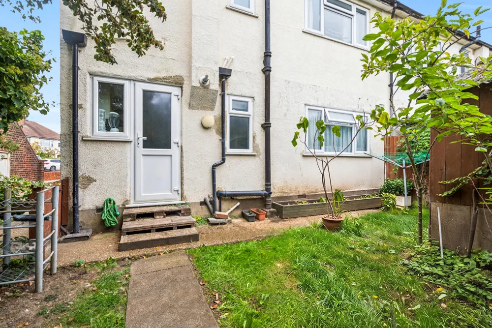 Northdown Close, Ruislip, HA4, photo 10