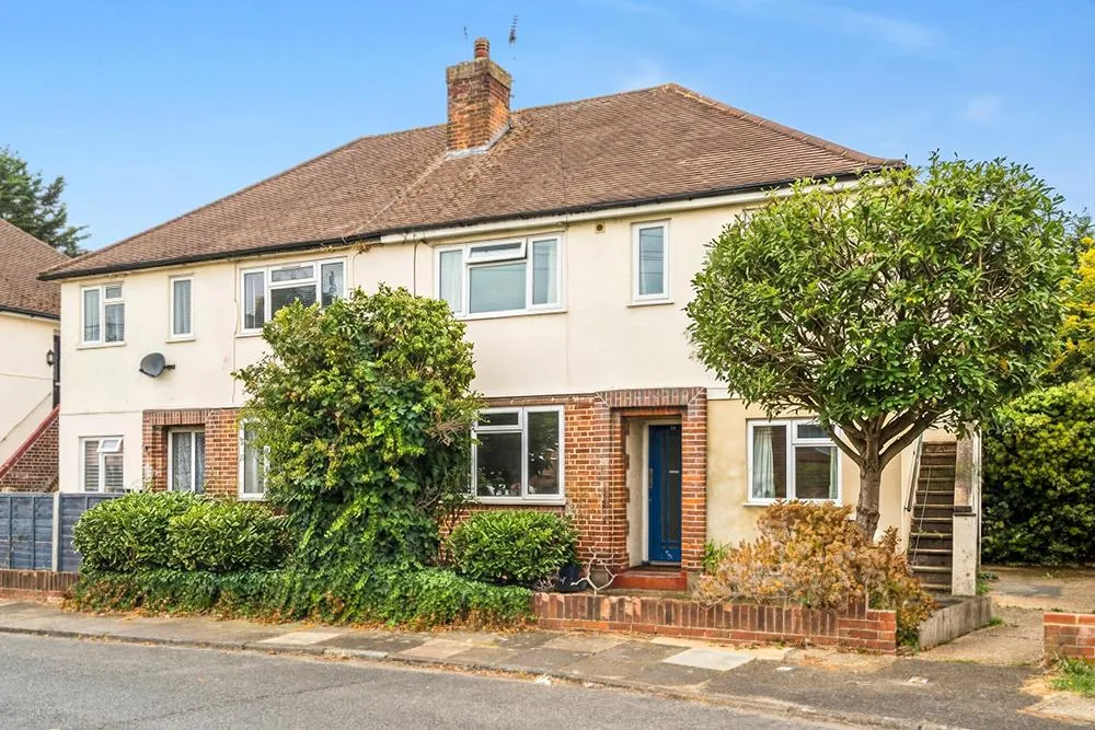 Northdown Close, Ruislip, HA4, photo 2