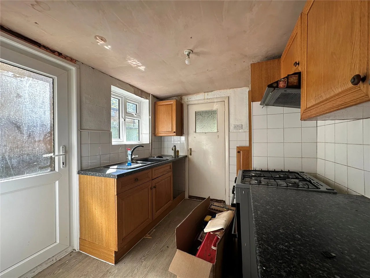 Portesbery Road, Camberley, Surrey, GU15 3TA, photo 2