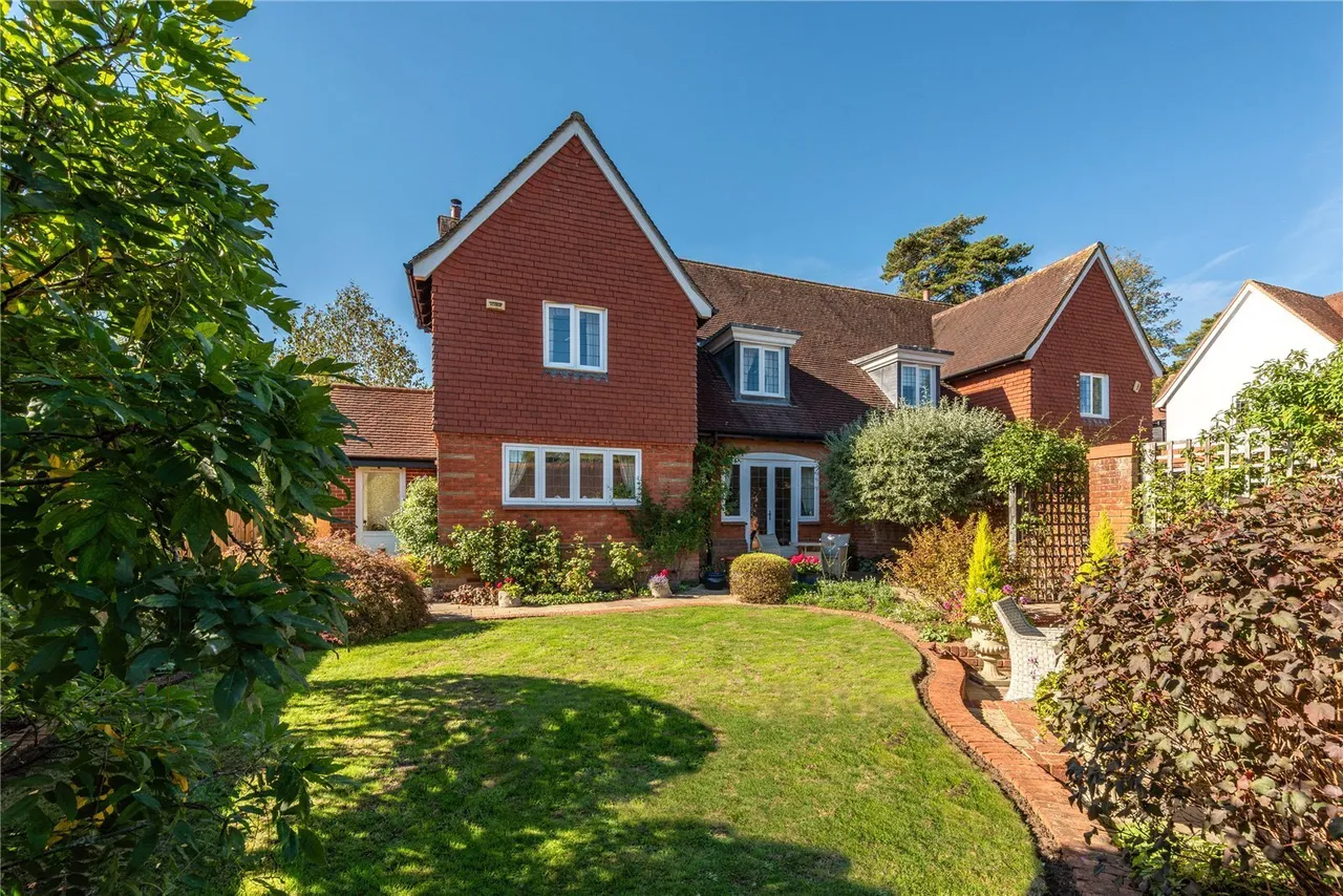 Rykens Lane, Betchworth, RH3, photo 19