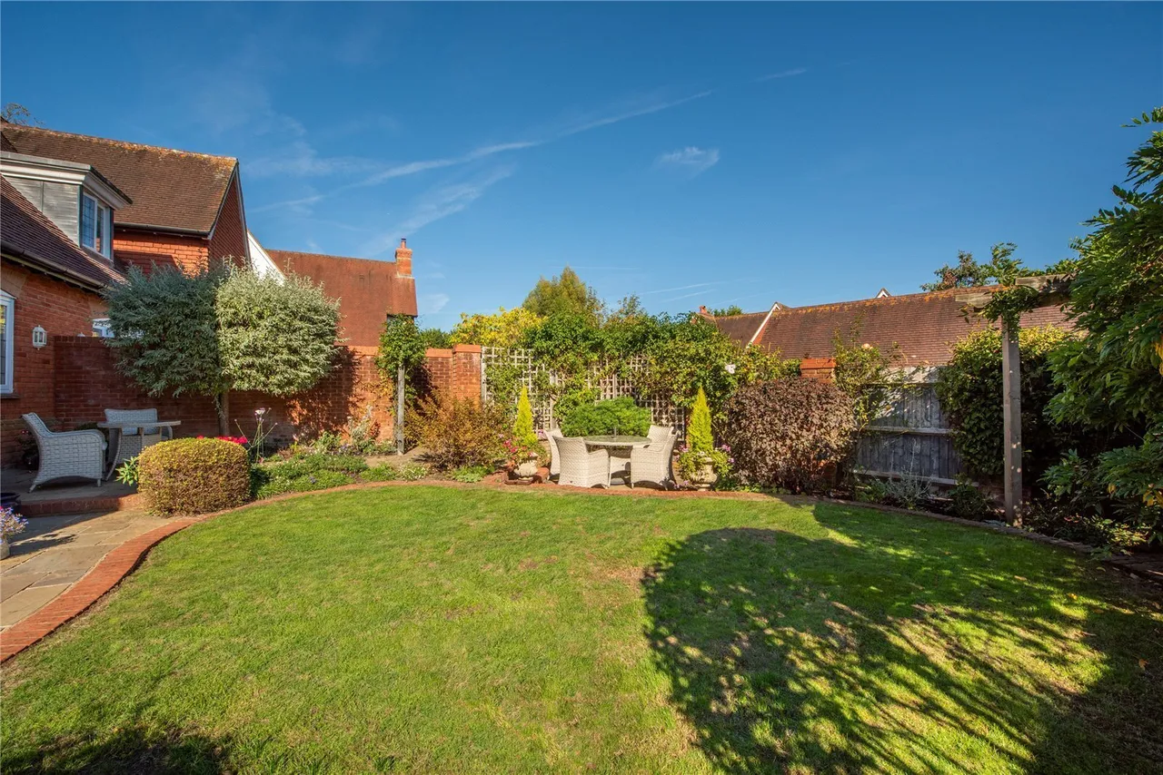 Rykens Lane, Betchworth, RH3, photo 9