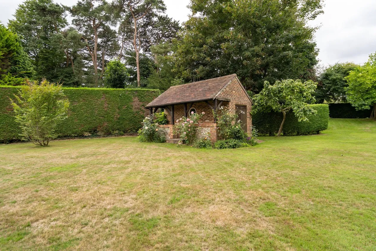 Slines Oak Road, Woldingham, CR3, photo 40