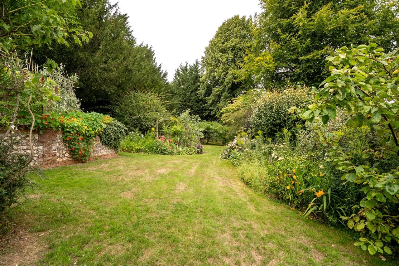 Slines Oak Road, Woldingham, CR3, photo 46