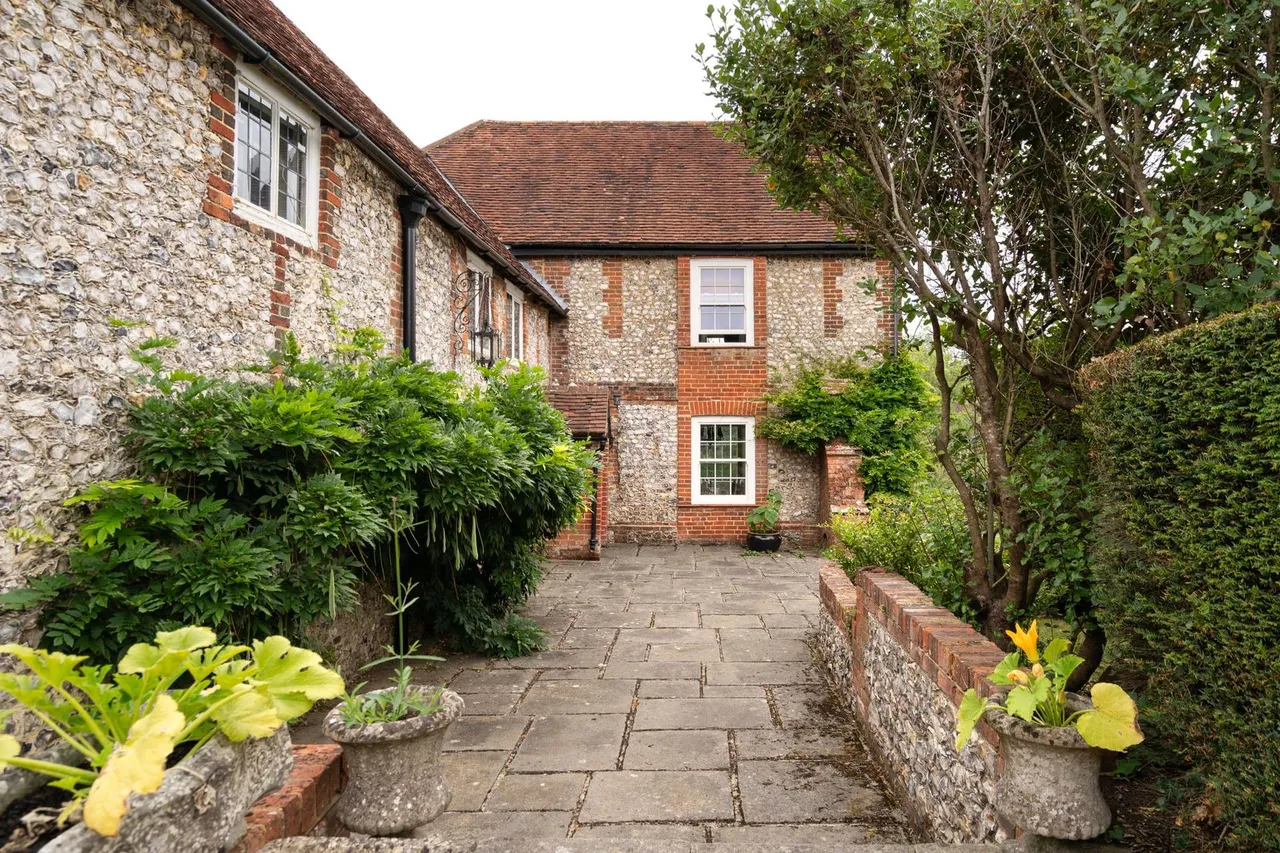 Slines Oak Road, Woldingham, CR3, photo 32