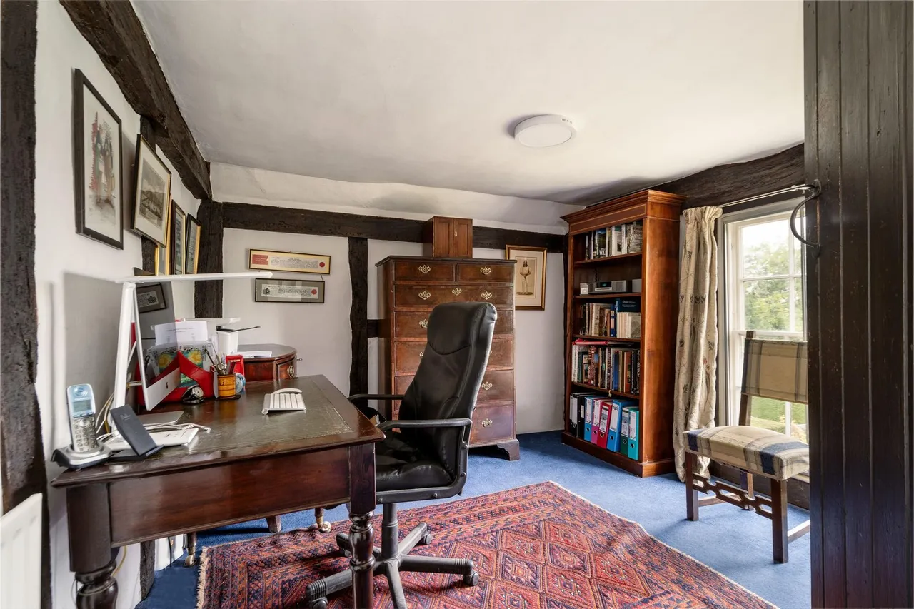 Slines Oak Road, Woldingham, CR3, photo 24
