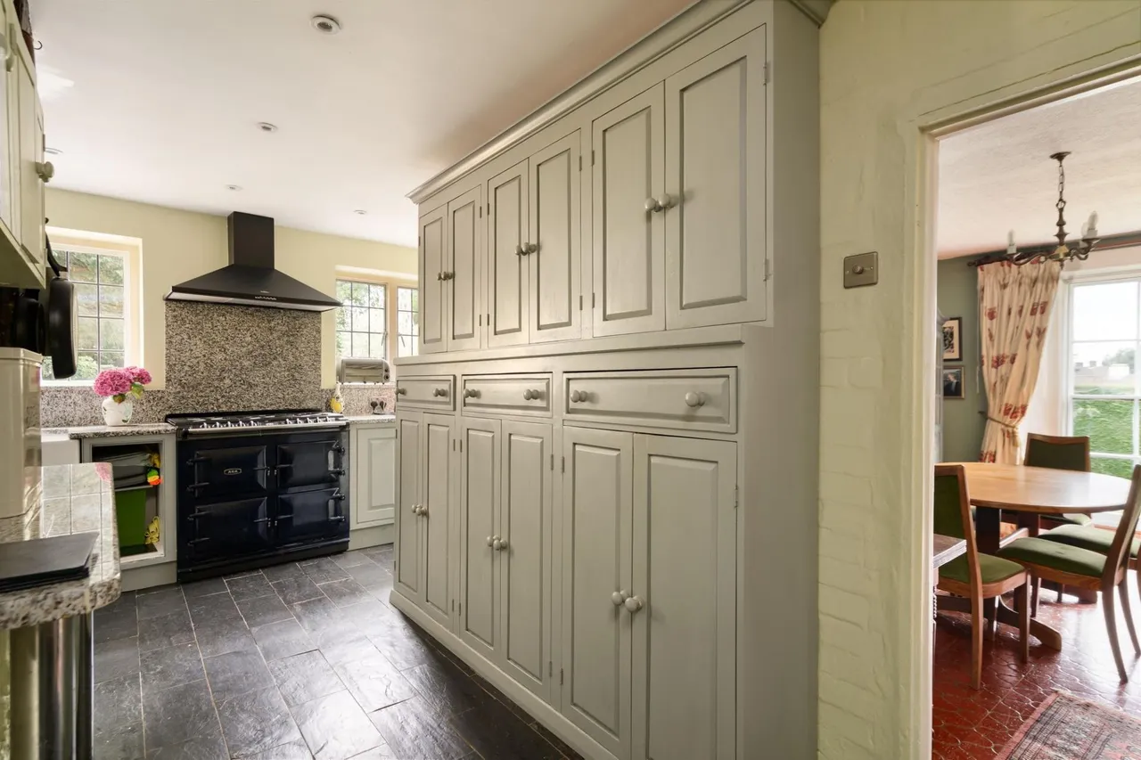Slines Oak Road, Woldingham, CR3, photo 5