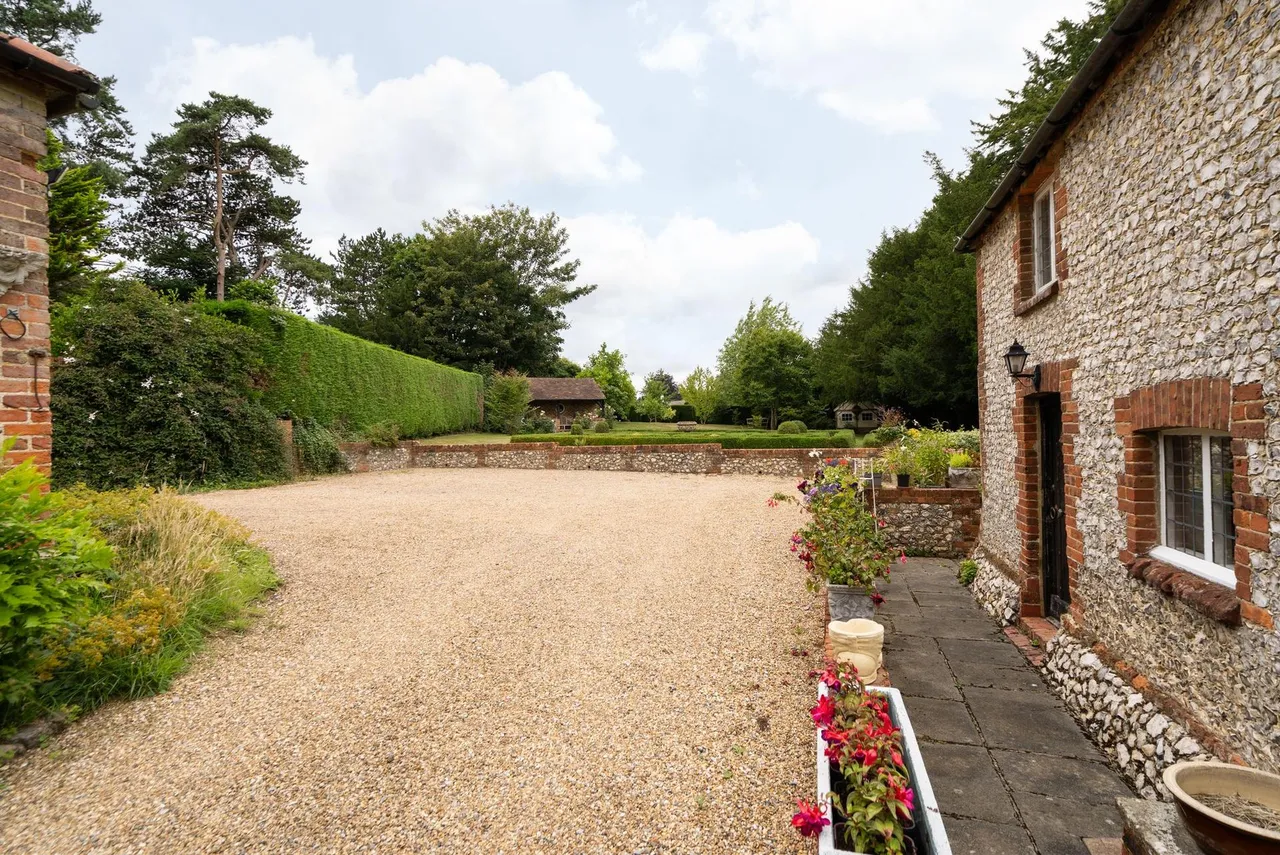 Slines Oak Road, Woldingham, CR3, photo 34