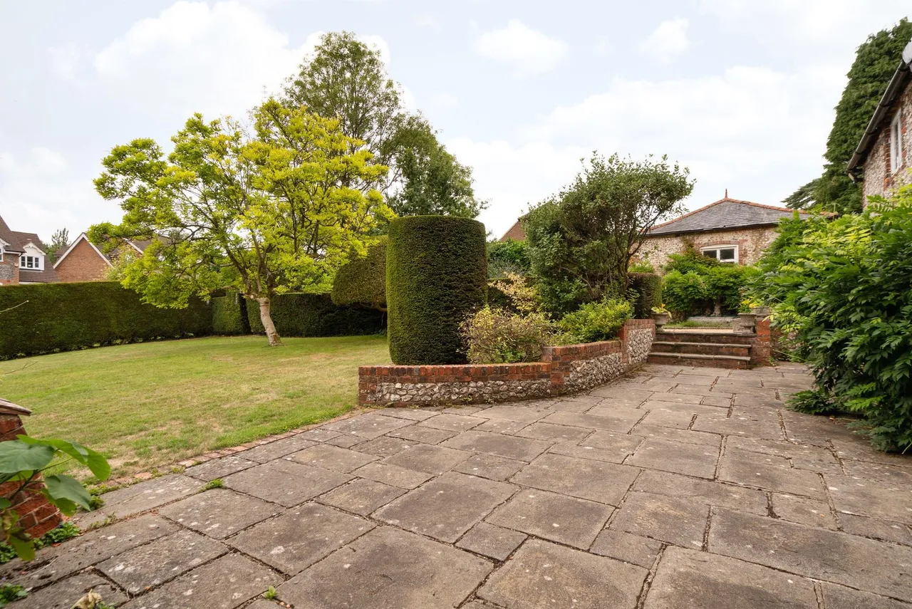 Slines Oak Road, Woldingham, CR3, photo 31