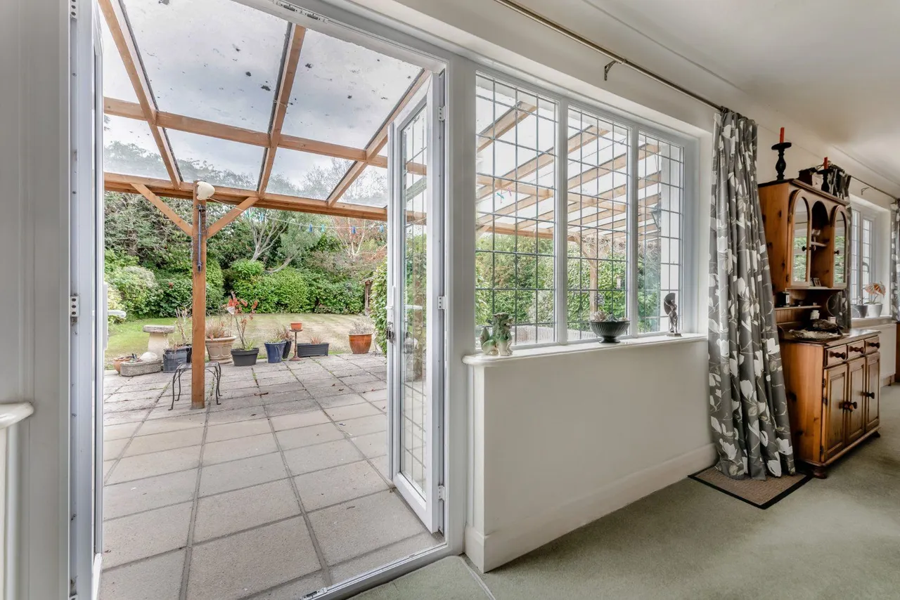 West Close, Middleton-on-Sea, West Sussex, PO22 7RP, photo 9