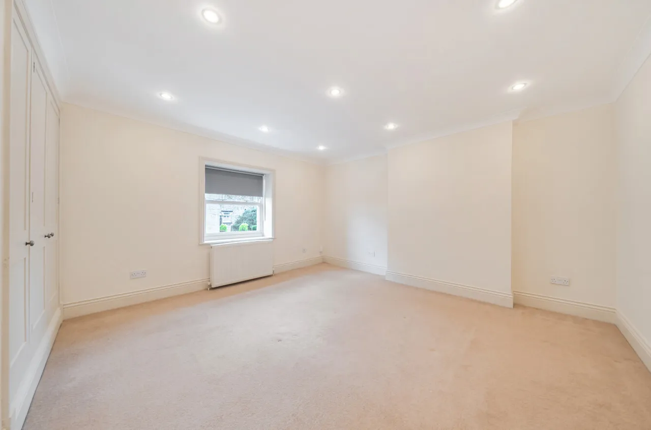 Thornhill Street, Calverley, LS28, photo 14