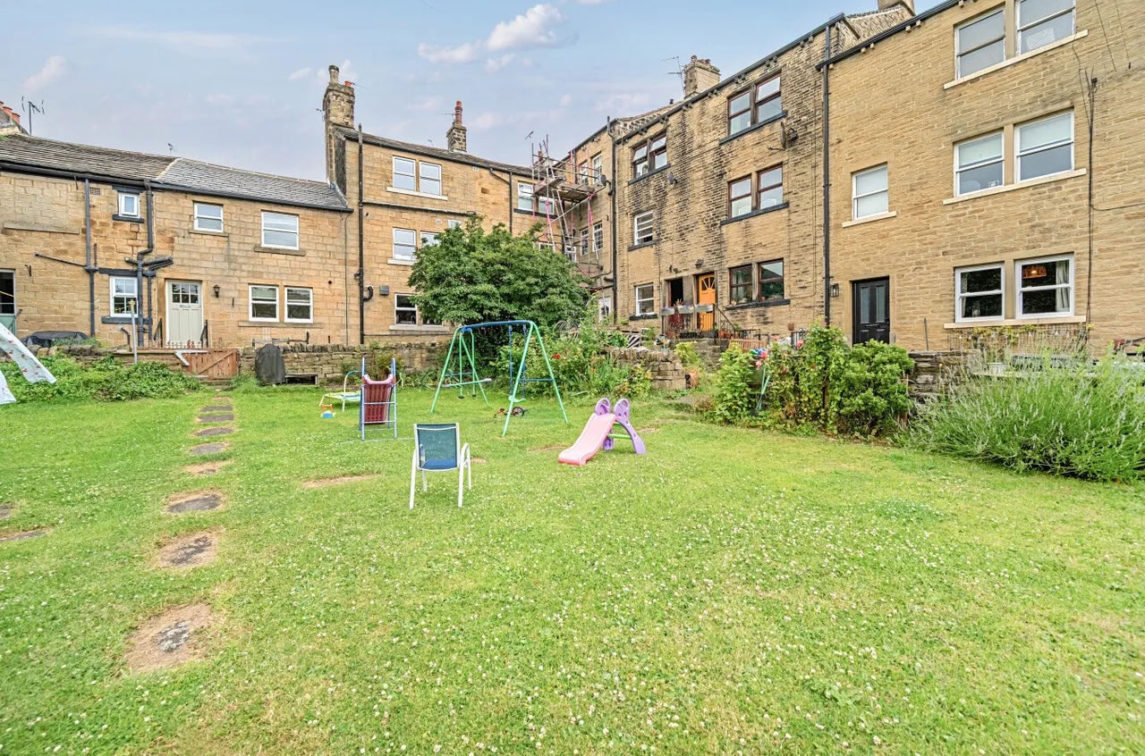 Thornhill Street, Calverley, LS28, photo 10