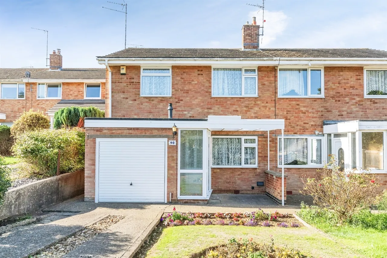 3 bed house for sale, Roche Way, Wellingborough, NN8