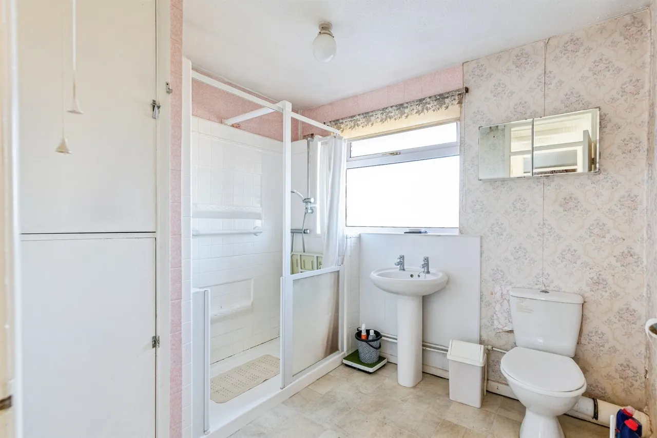 Roche Way, Wellingborough, NN8, photo 13