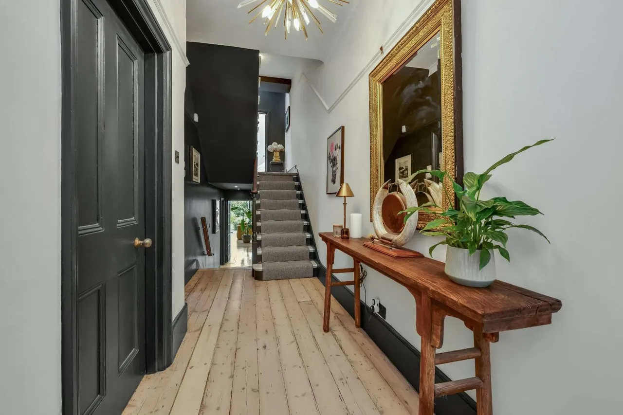 Weston Park, Thames Ditton, Surrey, KT7 0HL, photo 3